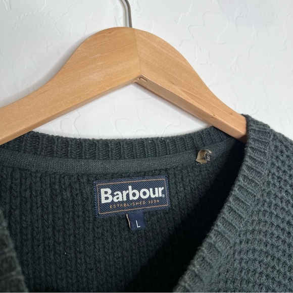 BARBOUR “Talon" Crewneck Sweater in Moss - Picture 5 of 6